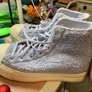 Converse Women’s Chuck Taylor All Star Platform High Cozy Sherpa Ghost Size 9.5